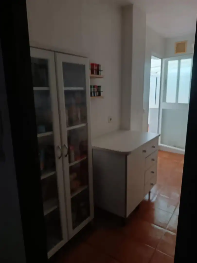 Küche von Erdgeschoss zum Verkauf in Puerto Real mit Klimaanlage und Terrasse
