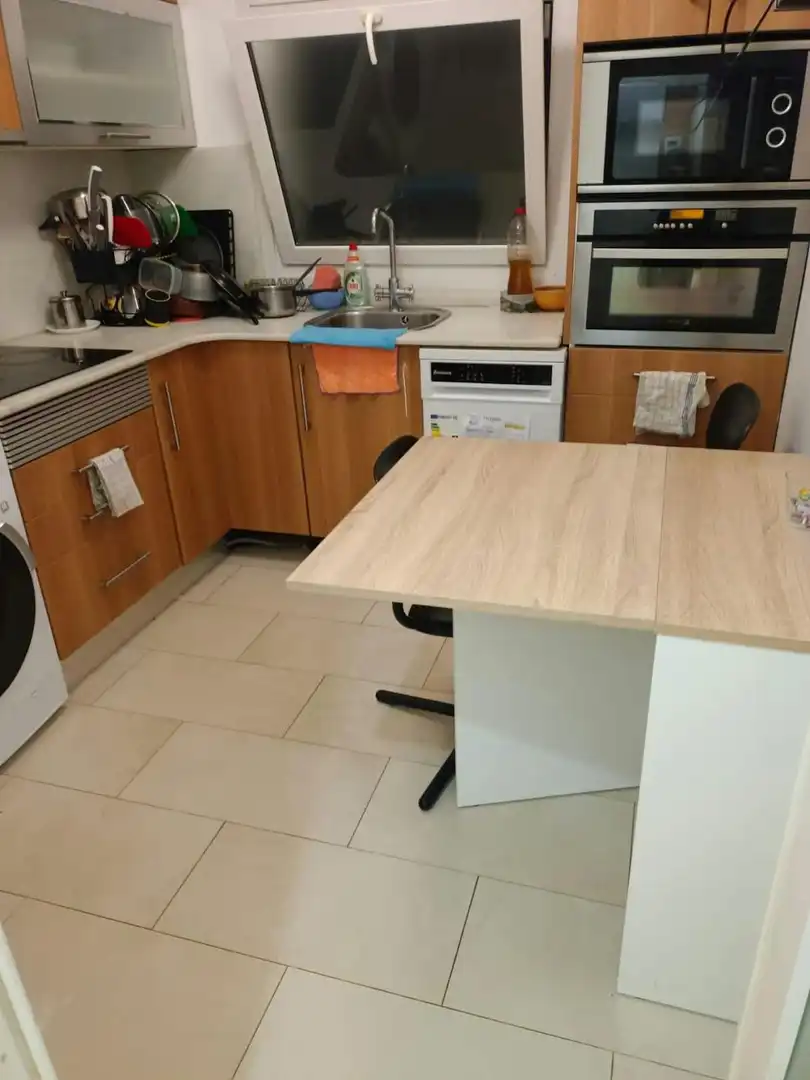 Kitchen of Flat for share in Barcelona  with Heating and Washing machine