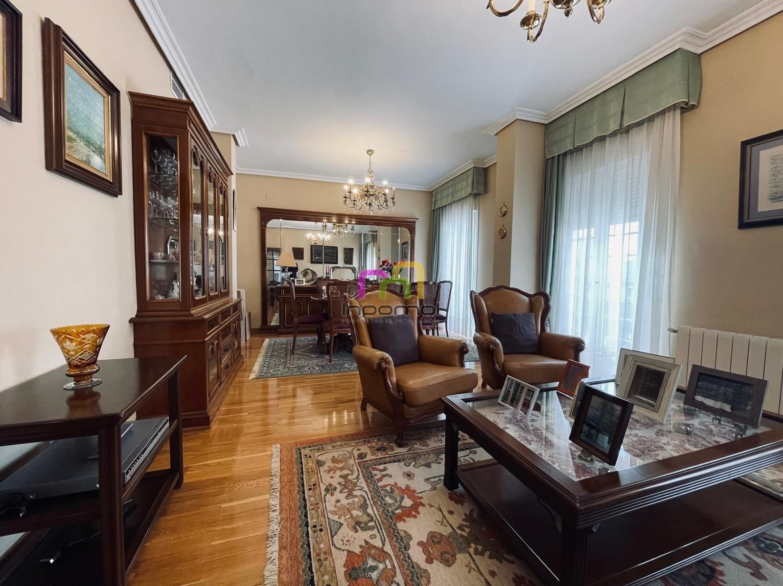 Living room of Flat for sale in Montijo  with Air Conditioner, Heating and Parquet flooring