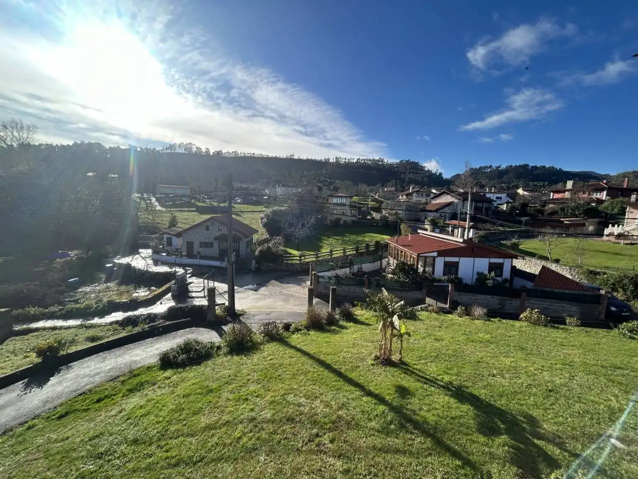Außenansicht von Haus oder Chalet zum Verkauf in Llanes mit Heizung, Privatgarten und Terrasse