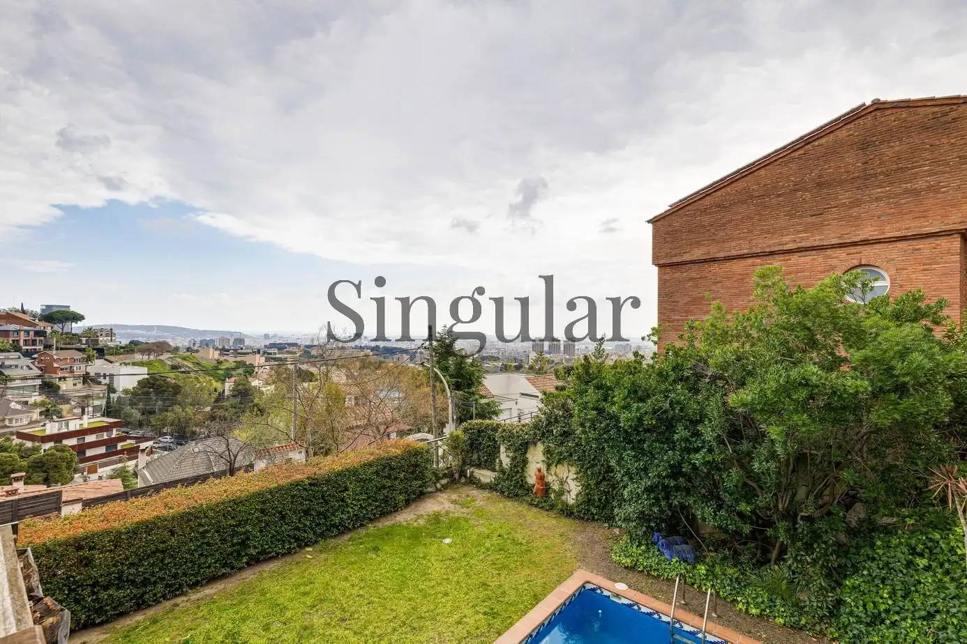Casa o xalet en venda en Esplugues de Llobregat amb Calefacció, Piscina i Jacuzzi