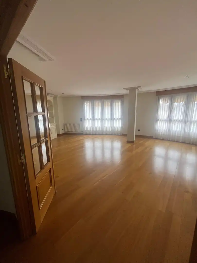 Sala de estar de Piso de alquiler en Zaragoza con Aire acondicionado, Calefacción y Parquet