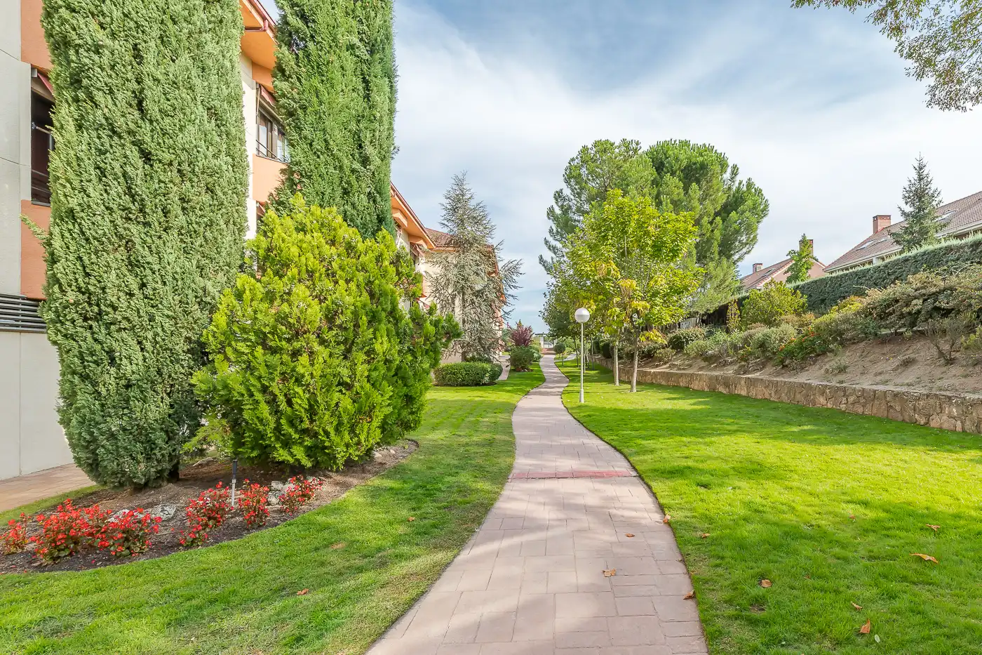 Vista exterior de Piso de alquiler en Las Rozas de Madrid con Aire acondicionado, Calefacción y Trastero