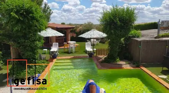 Piscina de Finca rústica en venda en Valdepeñas amb Aire condicionat, Calefacció i Jardí privat