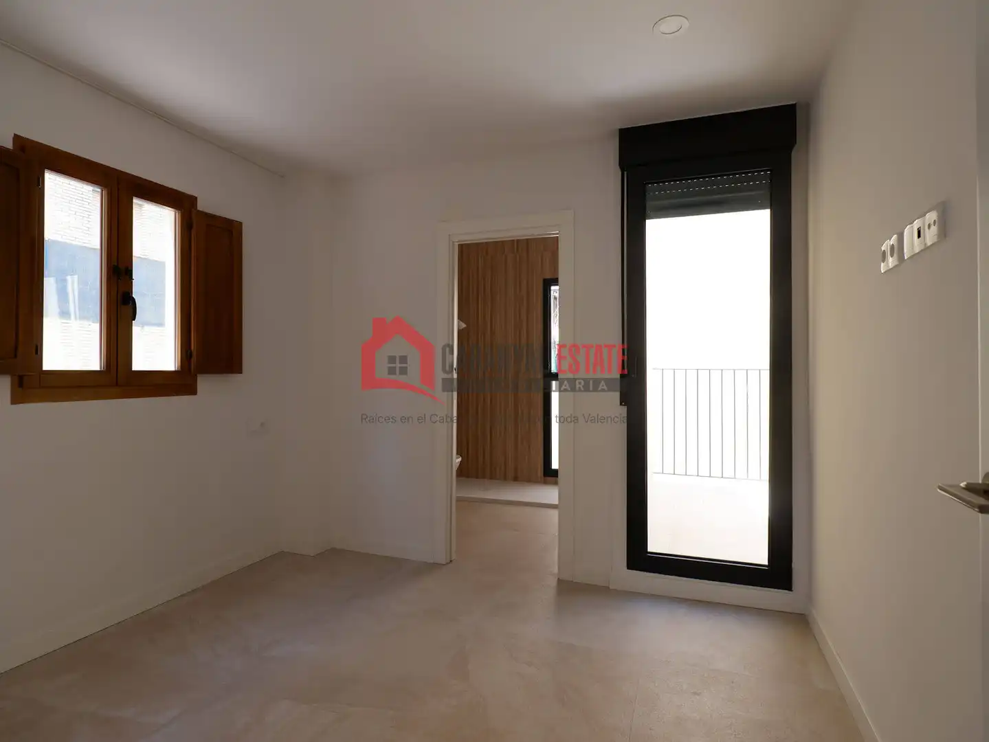 Habitación de Ático en venta en Valencia con Aire acondicionado, Trastero y Balcón