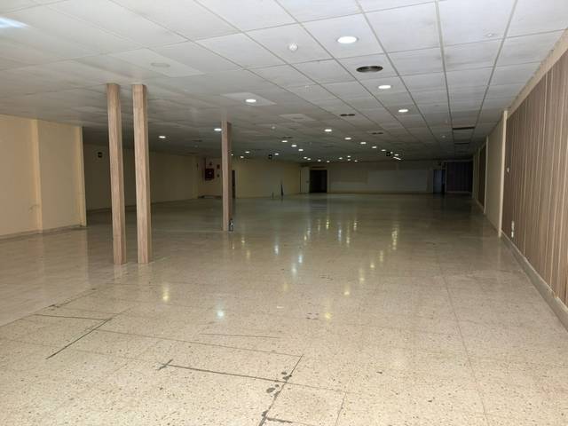 Local comercial en Alquiler en Alcázar de San Juan