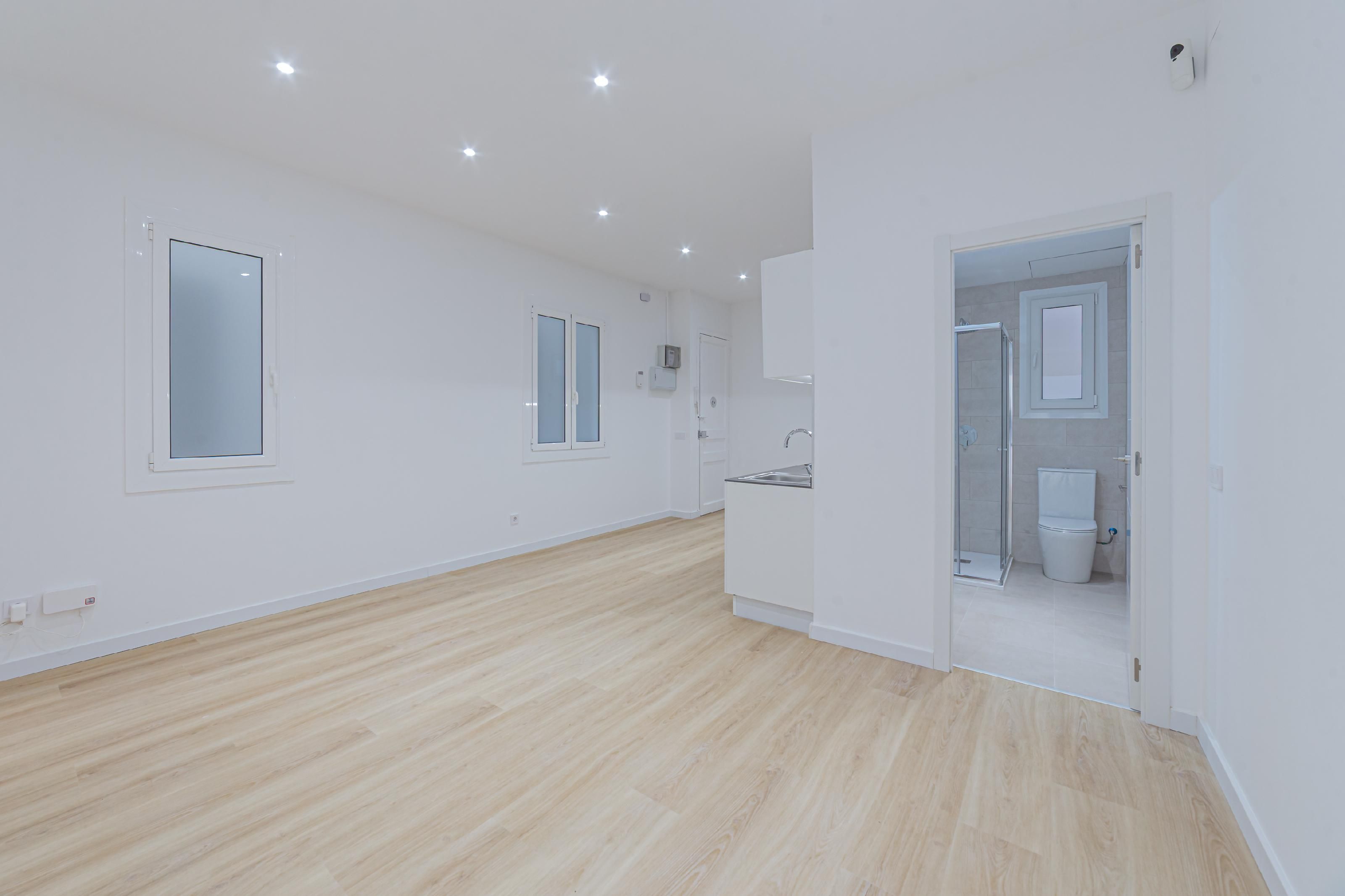 Apartment for sale in  Barcelona Capital  with Air Conditioner, Heating and Parquet flooring