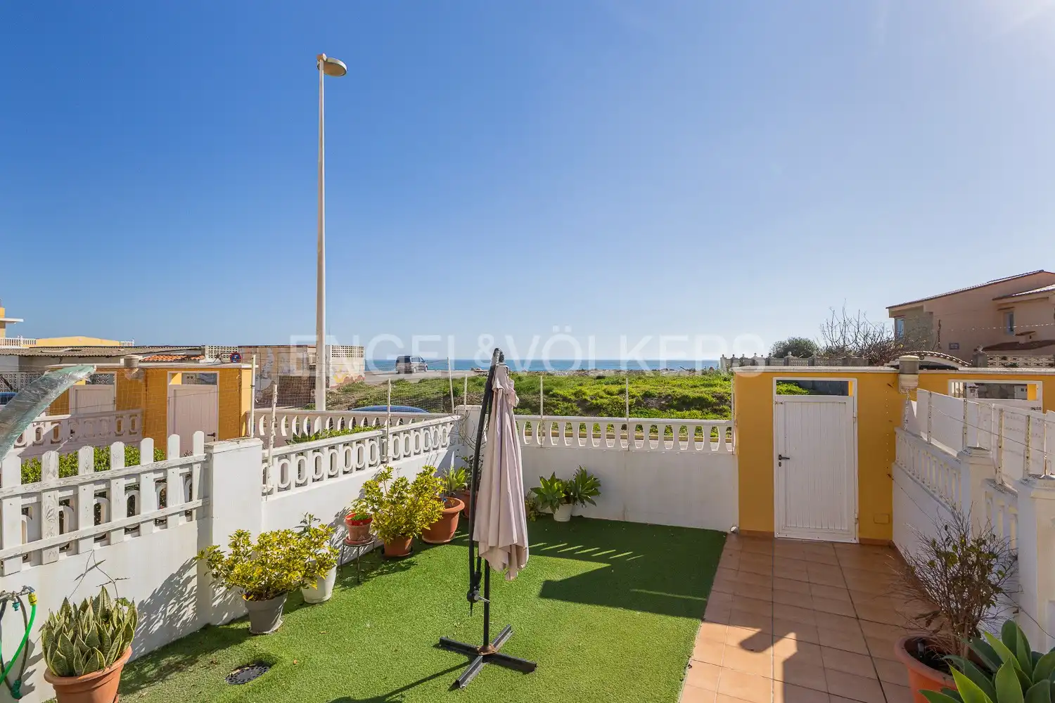 Terrace of Houses for rent in Cullera  with Air Conditioner, Heating and Private garden