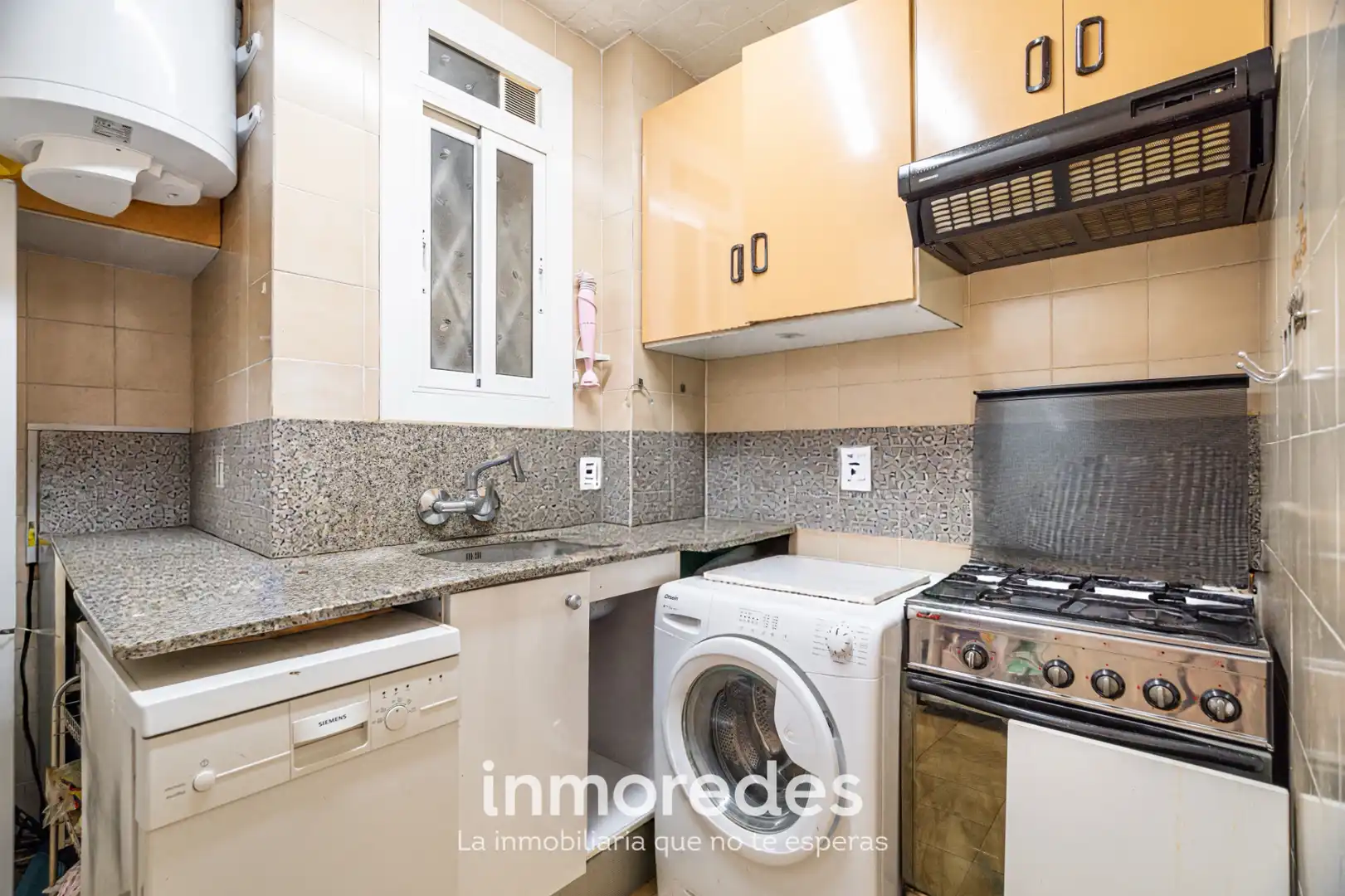 Cocina de Piso en venta en Barcelona con Aire acondicionado, Calefacción y Horno