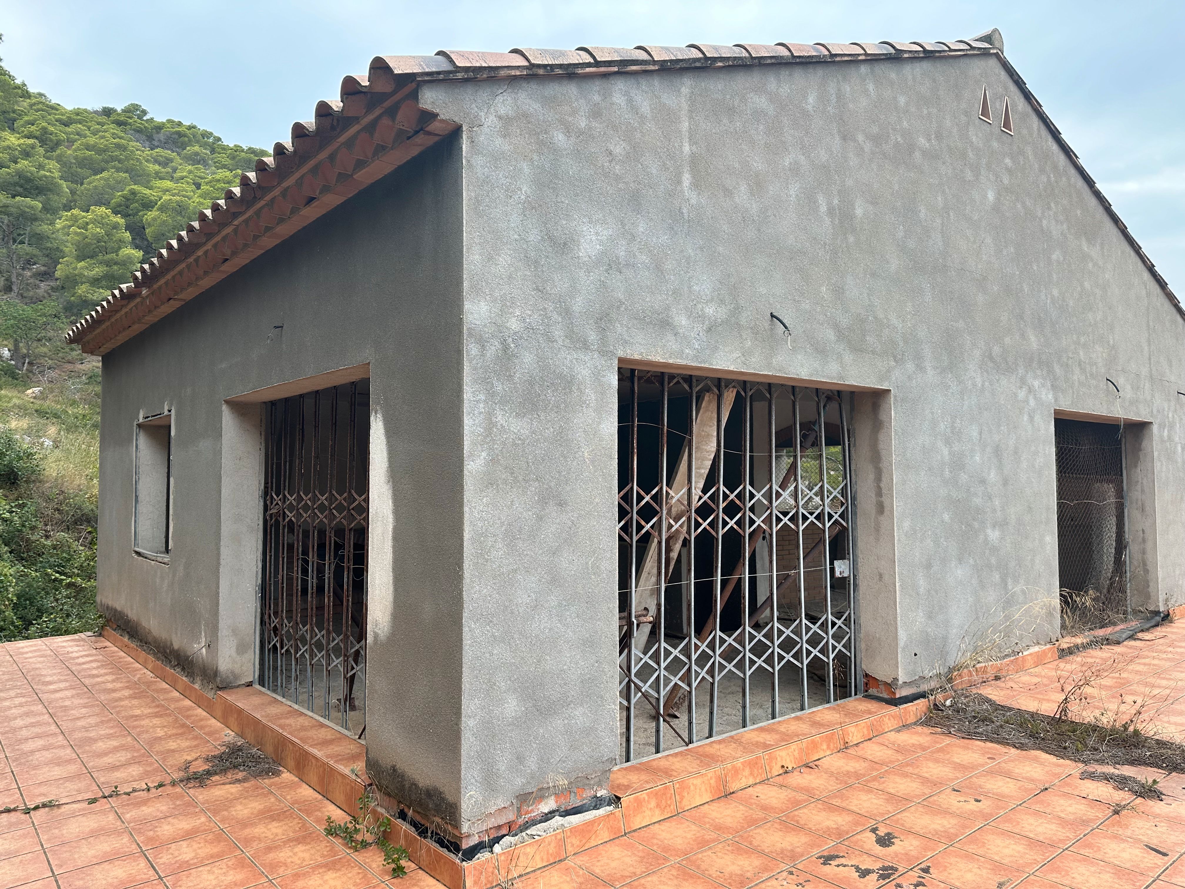 Vista exterior de Casa o xalet en venda en L'Estartit amb Jardí privat, Terrassa i Traster