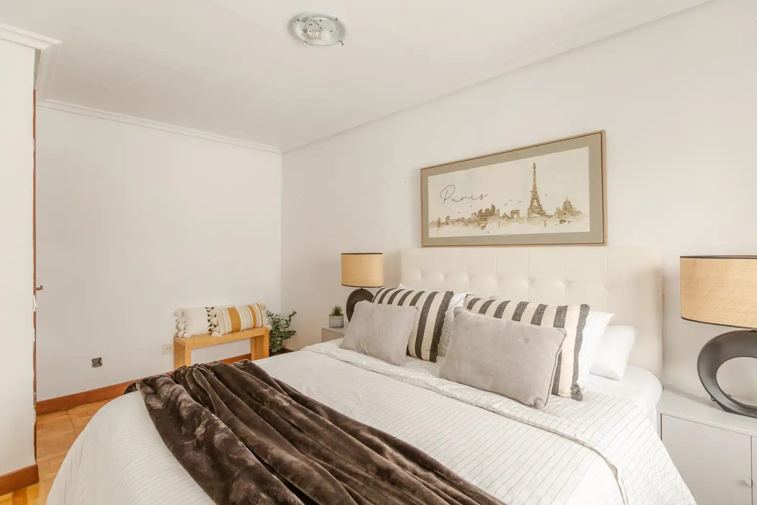 Habitación de Piso en venta en  Pamplona / Iruña con Calefacción, Parquet y Balcón