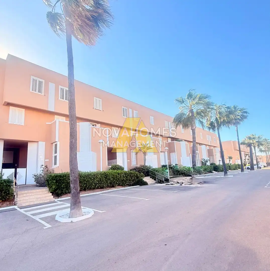 Vista exterior de Apartament en venda en La Manga del Mar Menor amb Aire condicionat, Calefacció i Terrassa