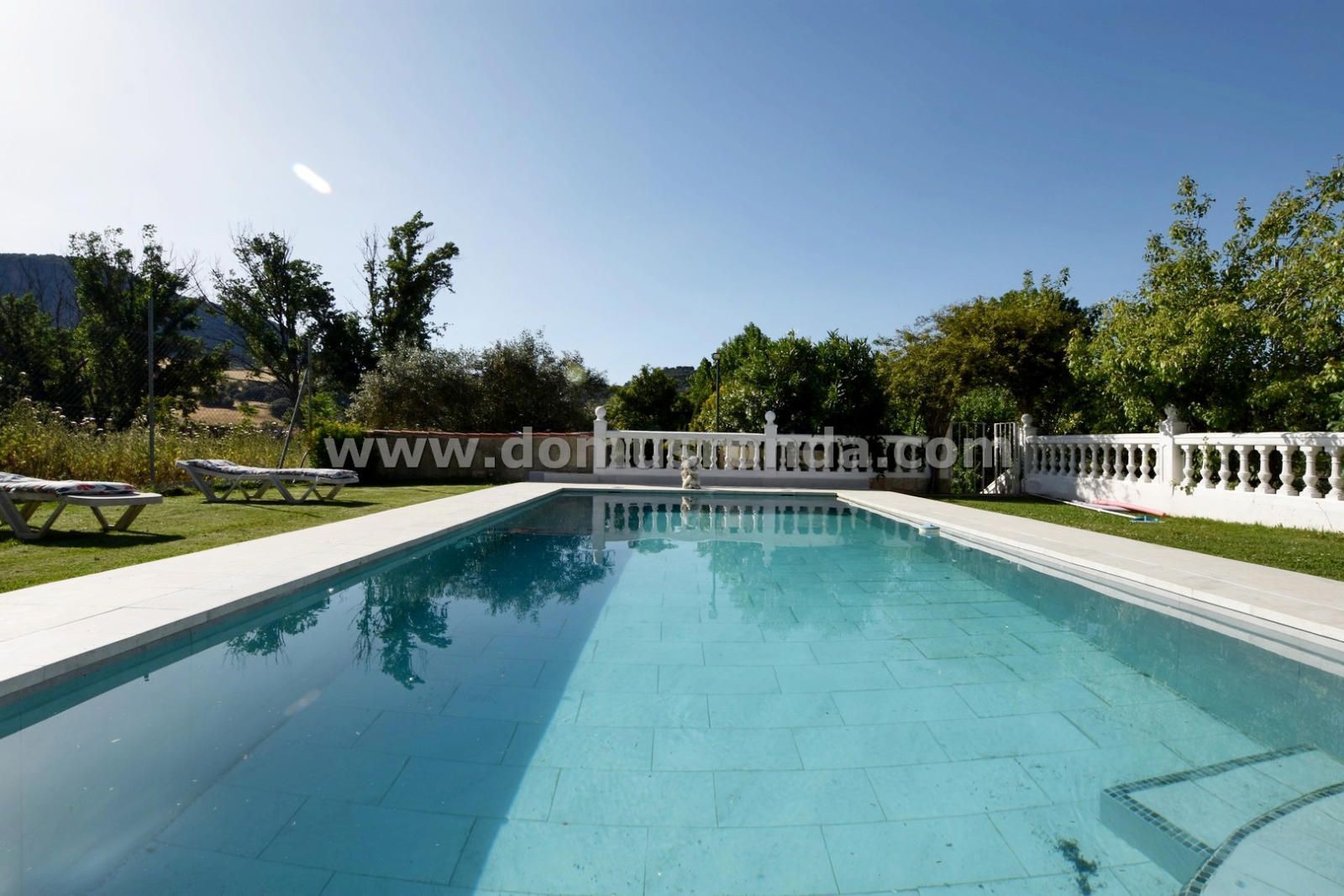 Swimming pool of Country house for sale in Ronda  with Air Conditioner, Private garden and Terrace