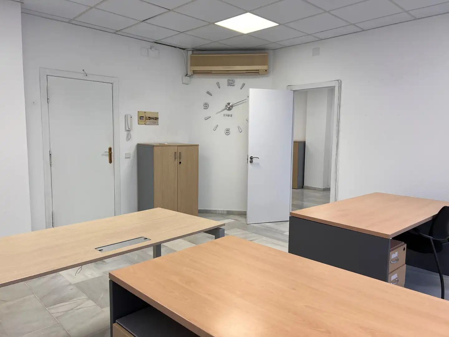 Ufficio con ascensore in affitto a Artesanía 28