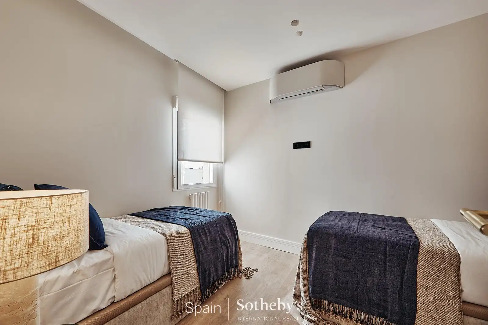 Schlafzimmer von Wohnungen zum Verkauf in Madrid mit Klimaanlage, Heizung und Terrasse