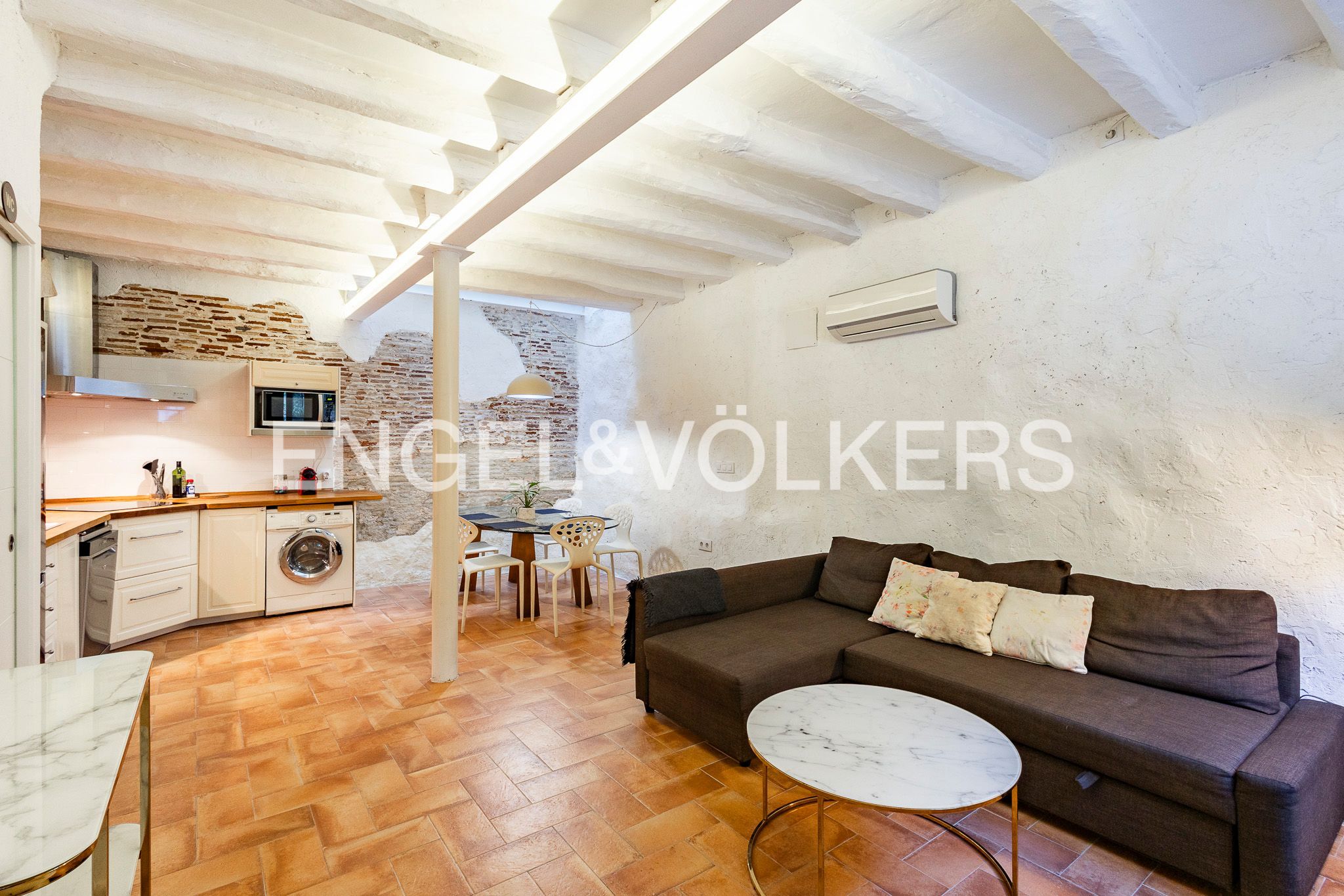 Vista exterior de Casa o xalet de lloguer en Sitges amb Aire condicionat, Calefacció i Moblat