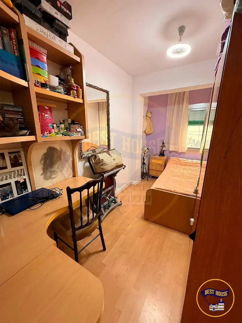 Piso en venta en RAMON Y CAJAL, Centro