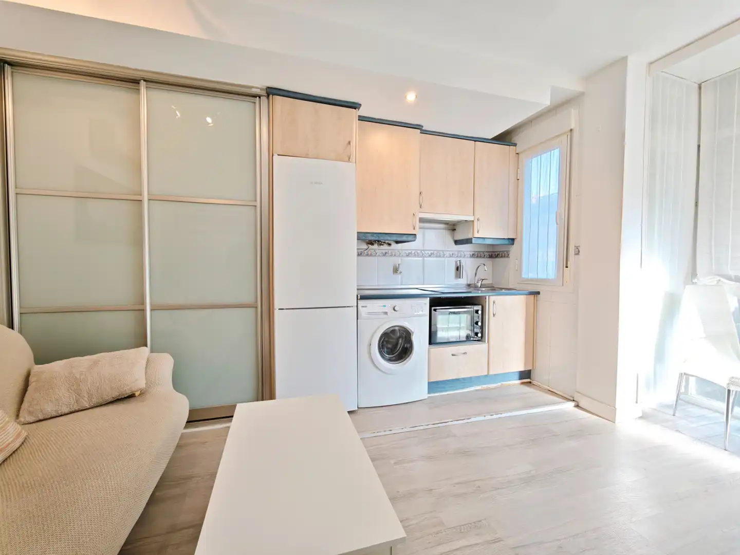 Cocina de Piso de alquiler en Madrid con Aire acondicionado, Terraza y Trastero