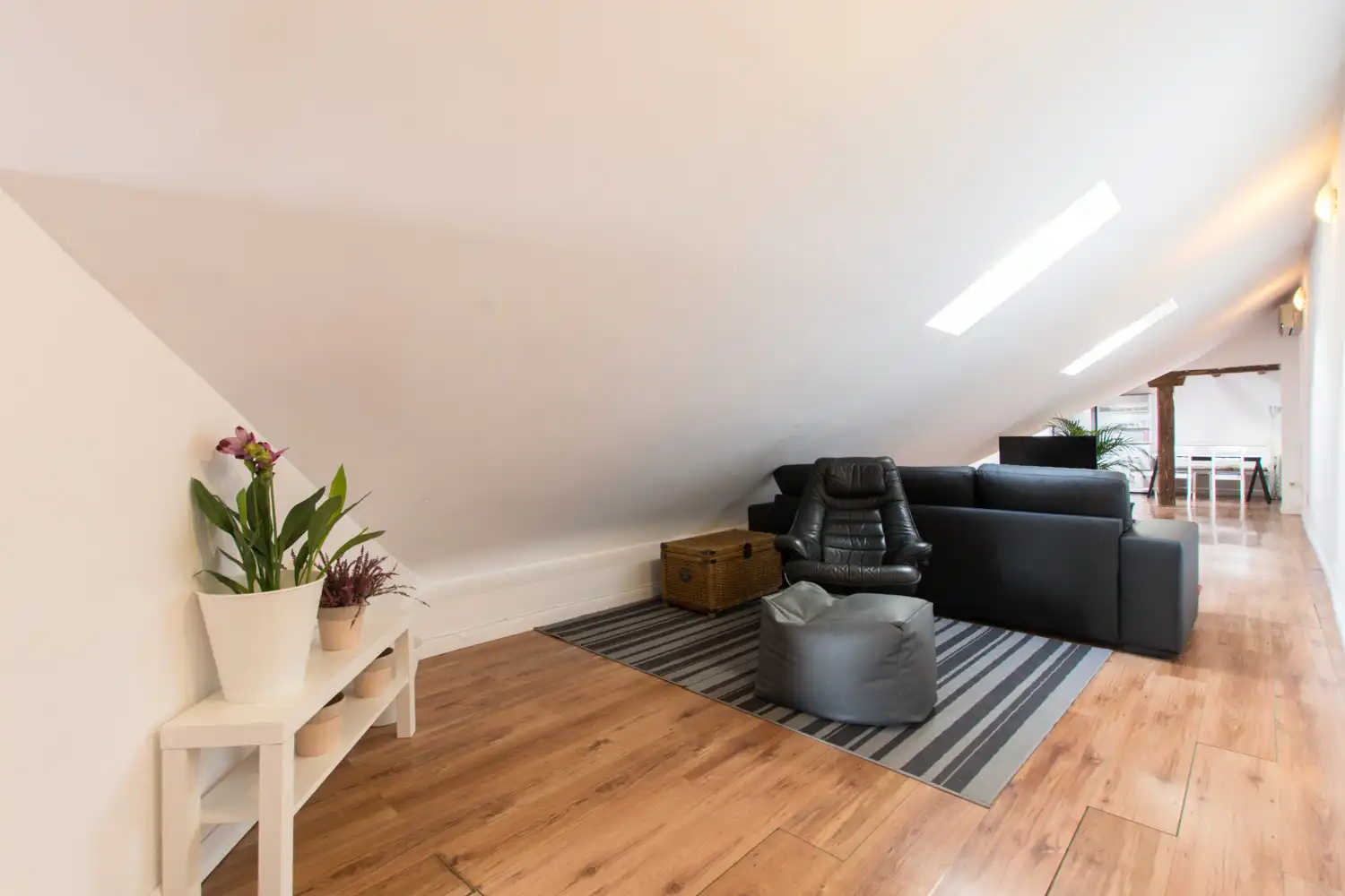 Wohnzimmer von Dachboden zum Verkauf in Madrid mit Klimaanlage, Heizung und Parkett