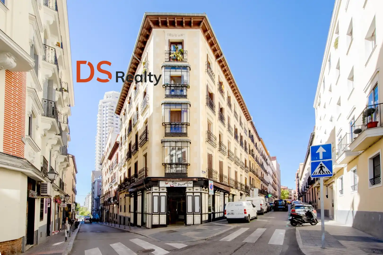 Ground floor with lift for sale in Centro