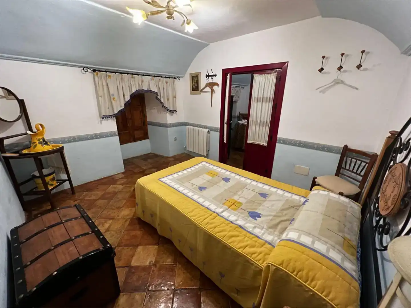 Habitación de Piso en venta en Bedmar y Garcíez con Jardín privado, Trastero y Amueblado
