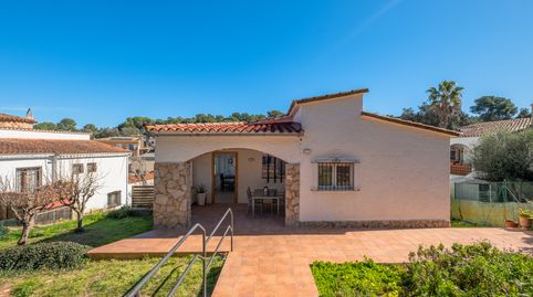 Foto 2 de Casa adosada en venda a Carrer Viena, 13, Pals, Girona