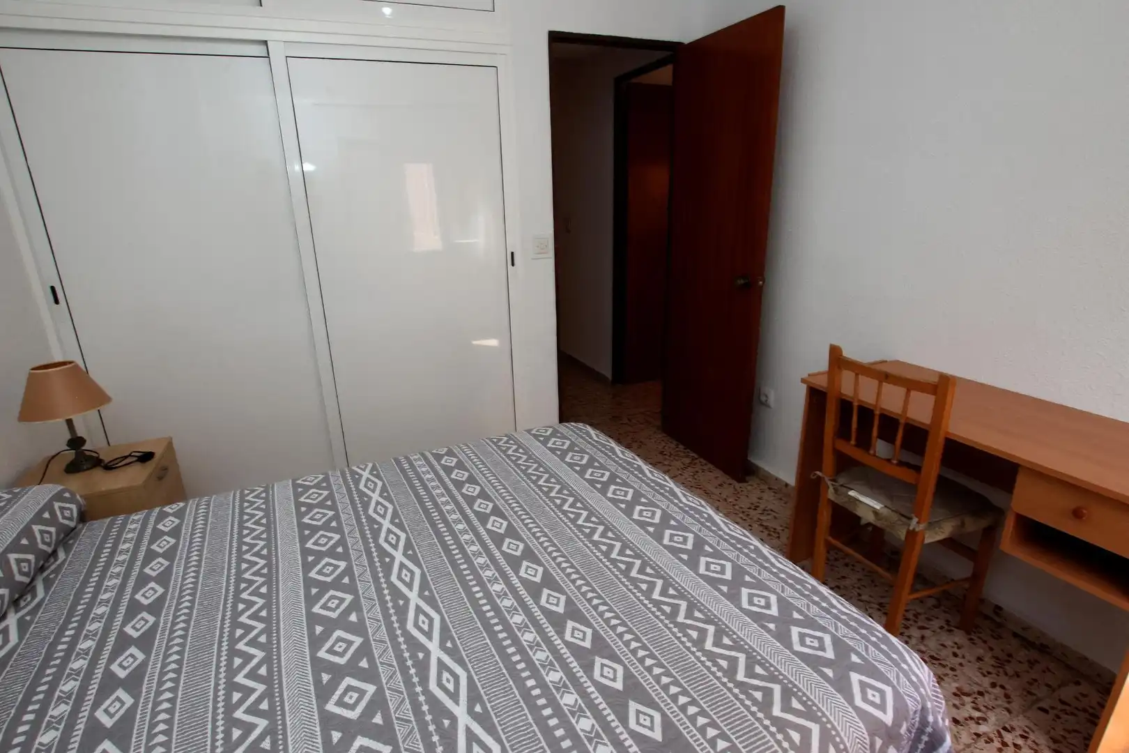 Flat with terrace to rent in Maria Auxiliadora - Barriada de Llera, imagen 5