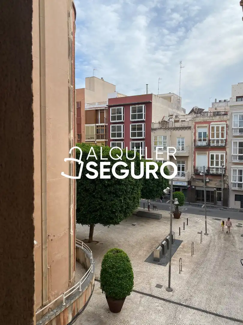 Exterior view of Flat for rent in Zaragoza  with Air Conditioner