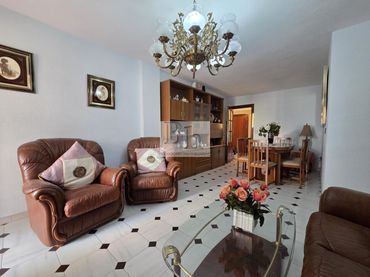 Piso con ascensor en venta en Carretera de Cádiz