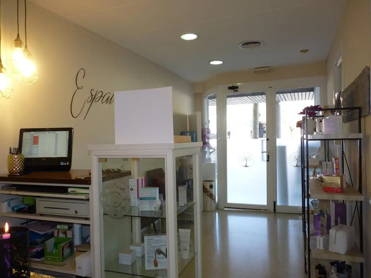 Commercial properties for sale in Terrassa  with Air Conditioner