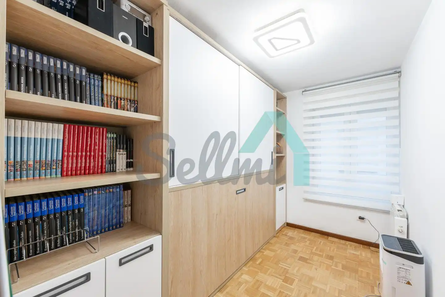 Bedroom of Flat for rent in Gijón   with Heating, Parquet flooring and Furnished