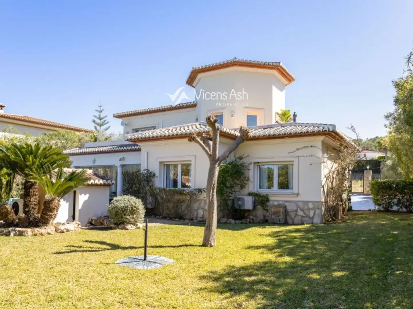 Exterior view of Houses for sale in Jávea / Xàbia  with Air Conditioner, Terrace and Swimming Pool