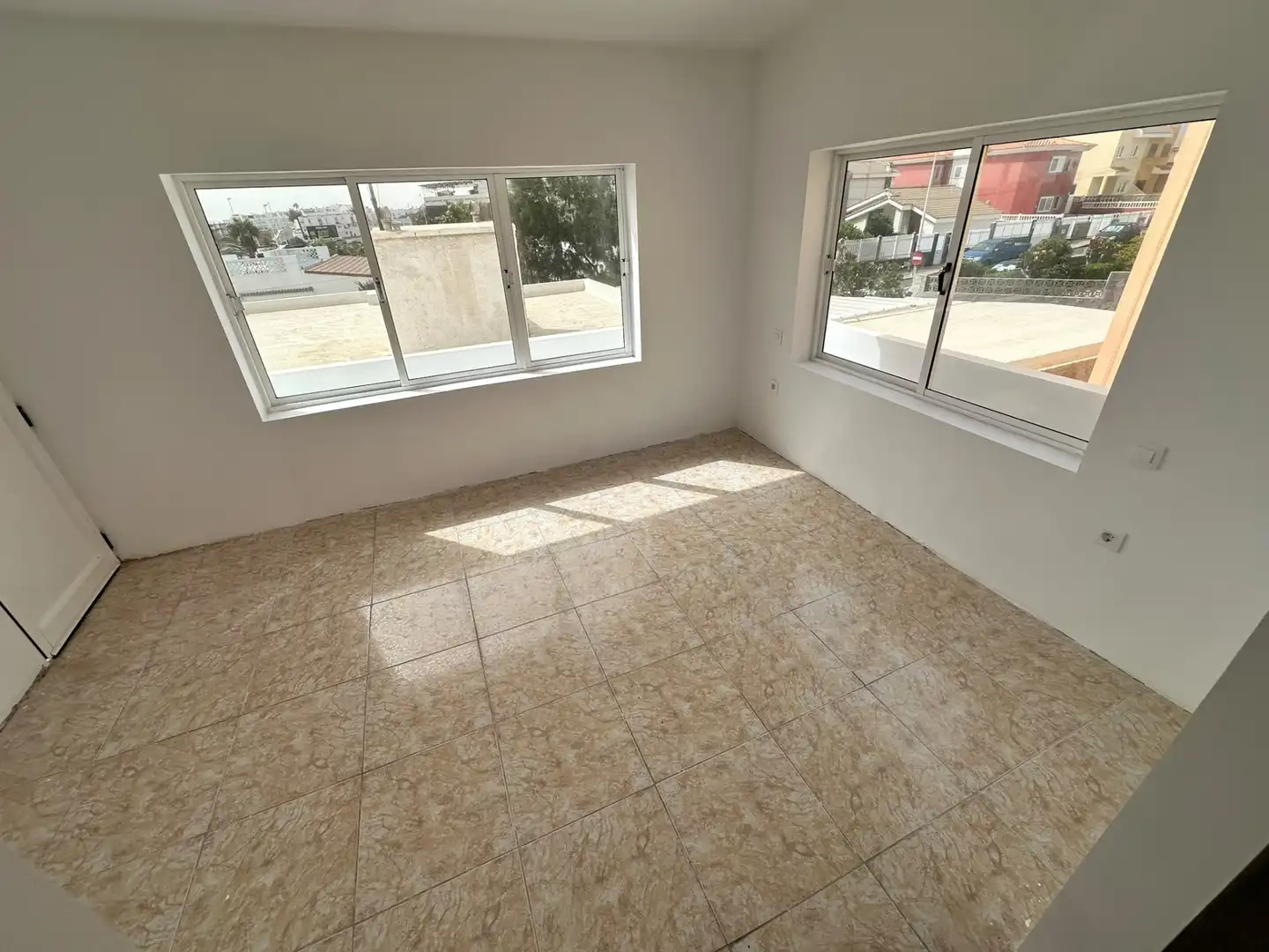 Detached house with terrace for sale in Calle Míster Blisse 56, imagen 21