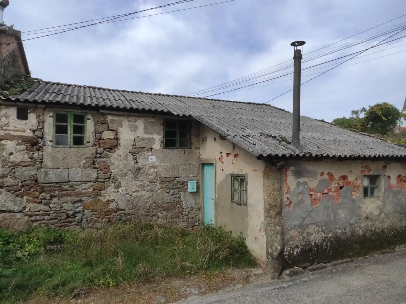 Vista exterior de Casa o xalet en venda en Santiago de Compostela 
