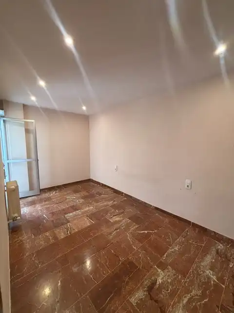 Wohnungen zur Miete in Granada mit Klimaanlage, Heizung und Balkon