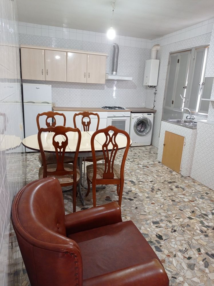 Cocina de Finca rústica de alquiler en Ribeira con Calefacción, Jardín privado y Trastero