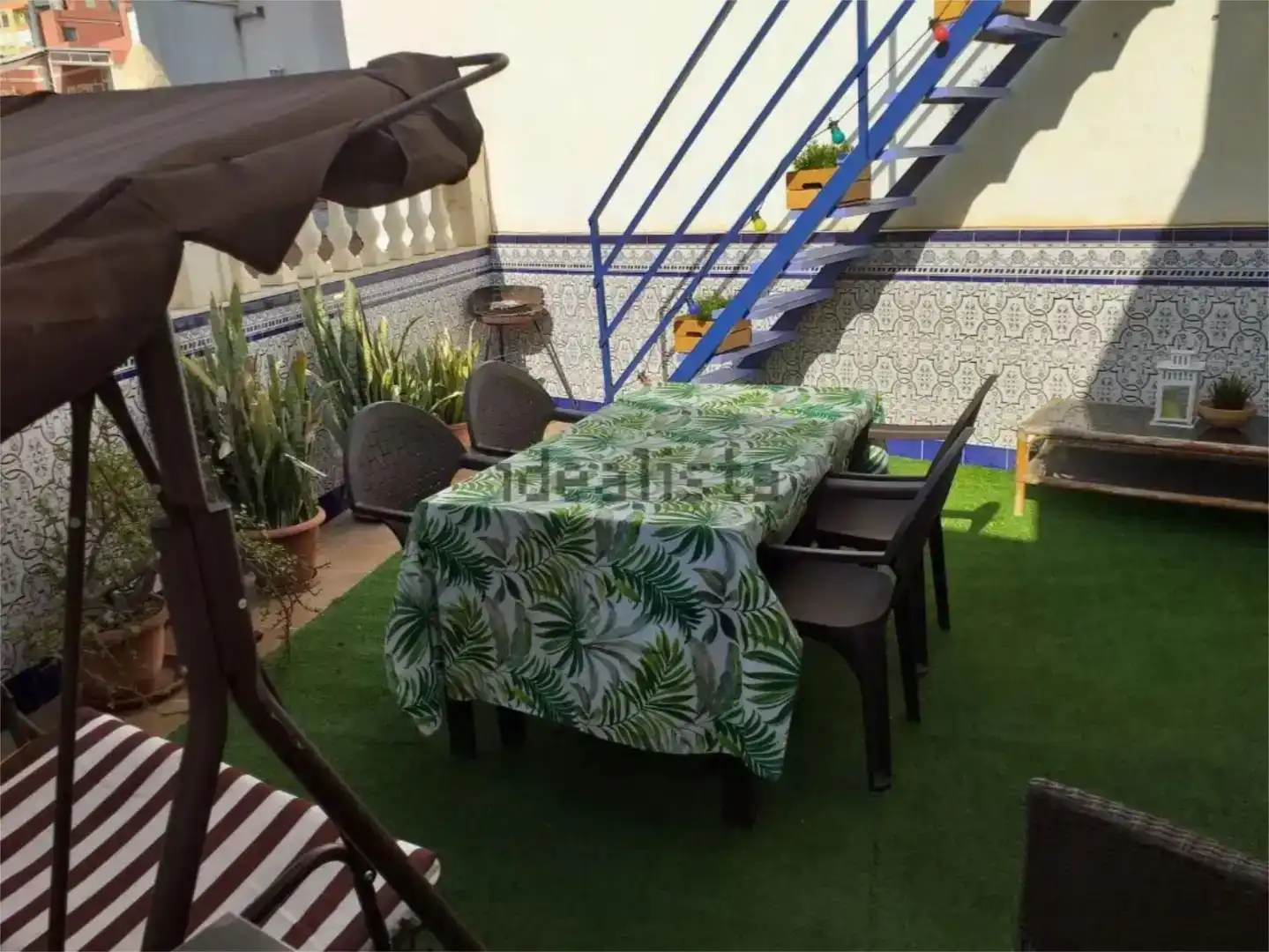 Terrassa de Casa adosada per a compartir en Almería amb Moblat i Balcó