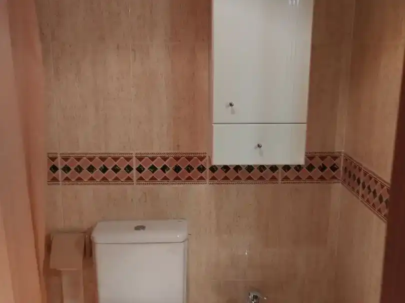 Bany de Pis de lloguer en Hervencias