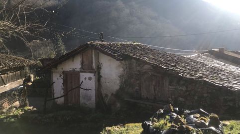 Foto 4 de Casa o chalet en venta en Santianes de Tornín, Parres, Asturias