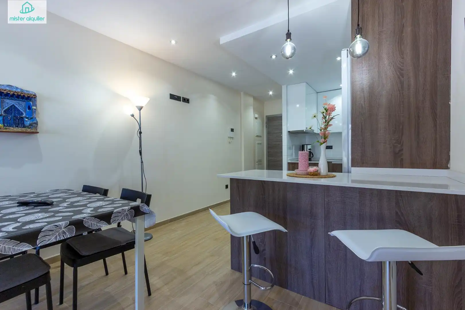 Cocina de Planta baja de alquiler en El Campello con Aire acondicionado, Calefacción y Jardín privado