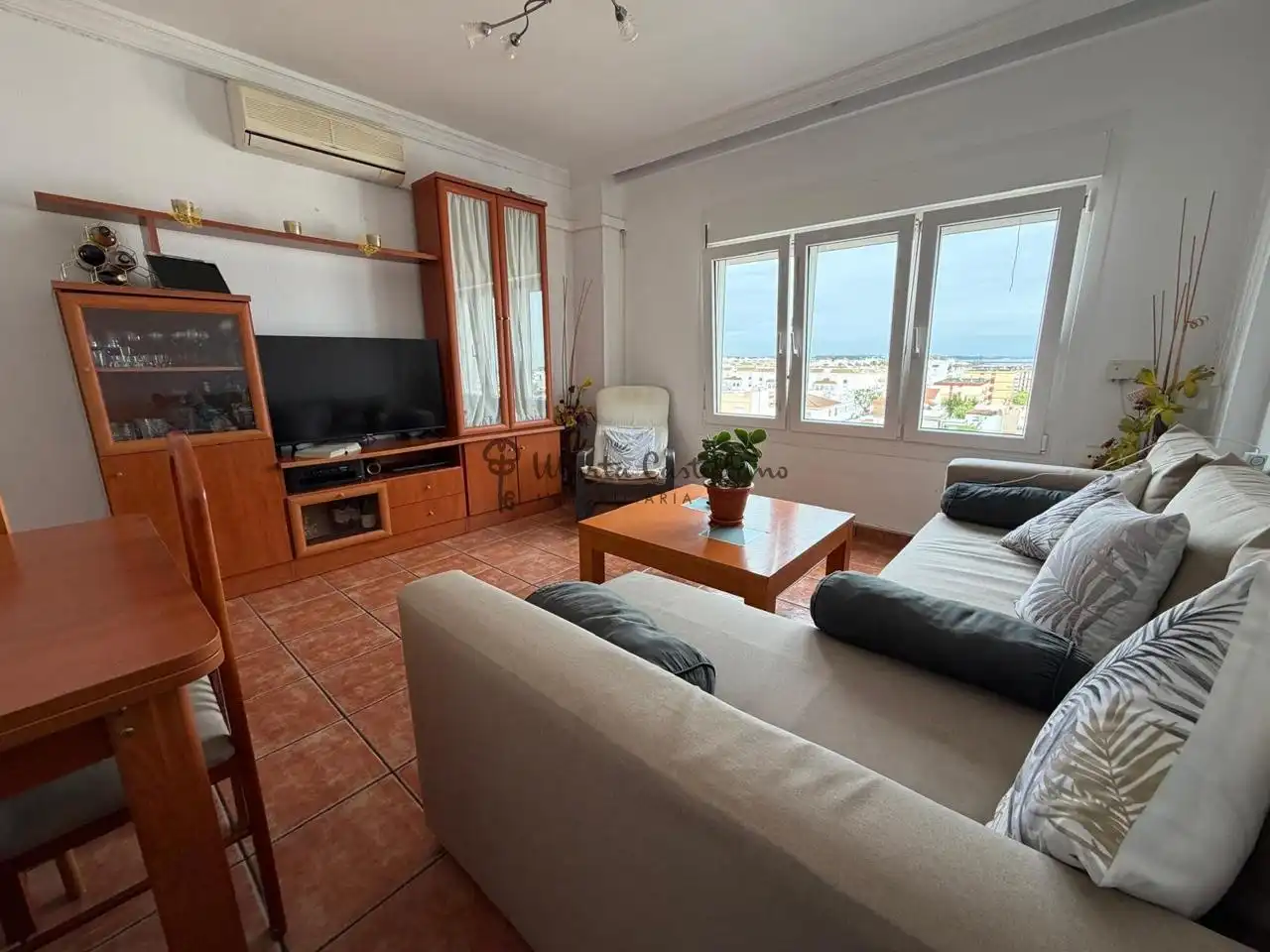 Sala d'estar de Pis en venda en Rota amb Aire condicionat i Traster