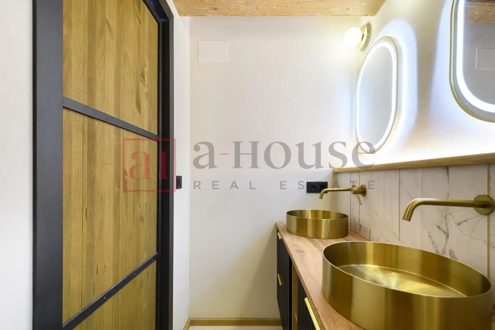 Penthouse with terrace for sale in Carrer Carrer Sèneca, imagen 32