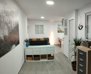 Flat to rent in  Sevilla Capital  with Air Conditioner and Terrace