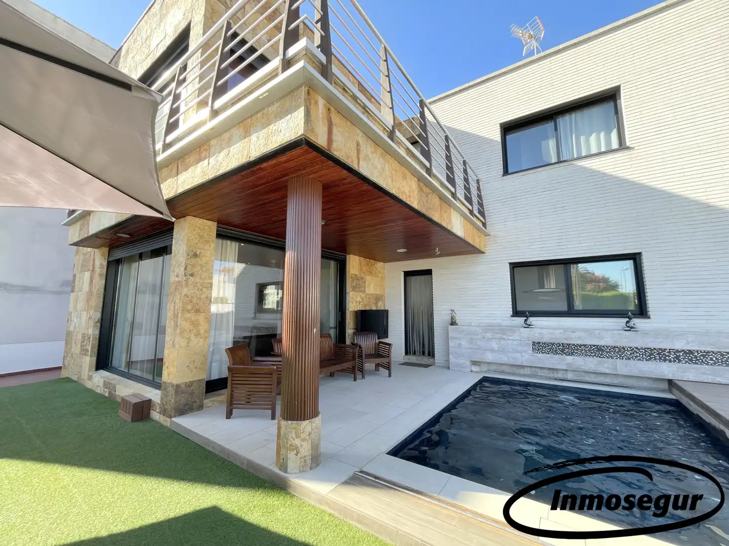 Detached house with terrace for sale in Carrer Lluís Domènech I Montaner 13, imagen 51