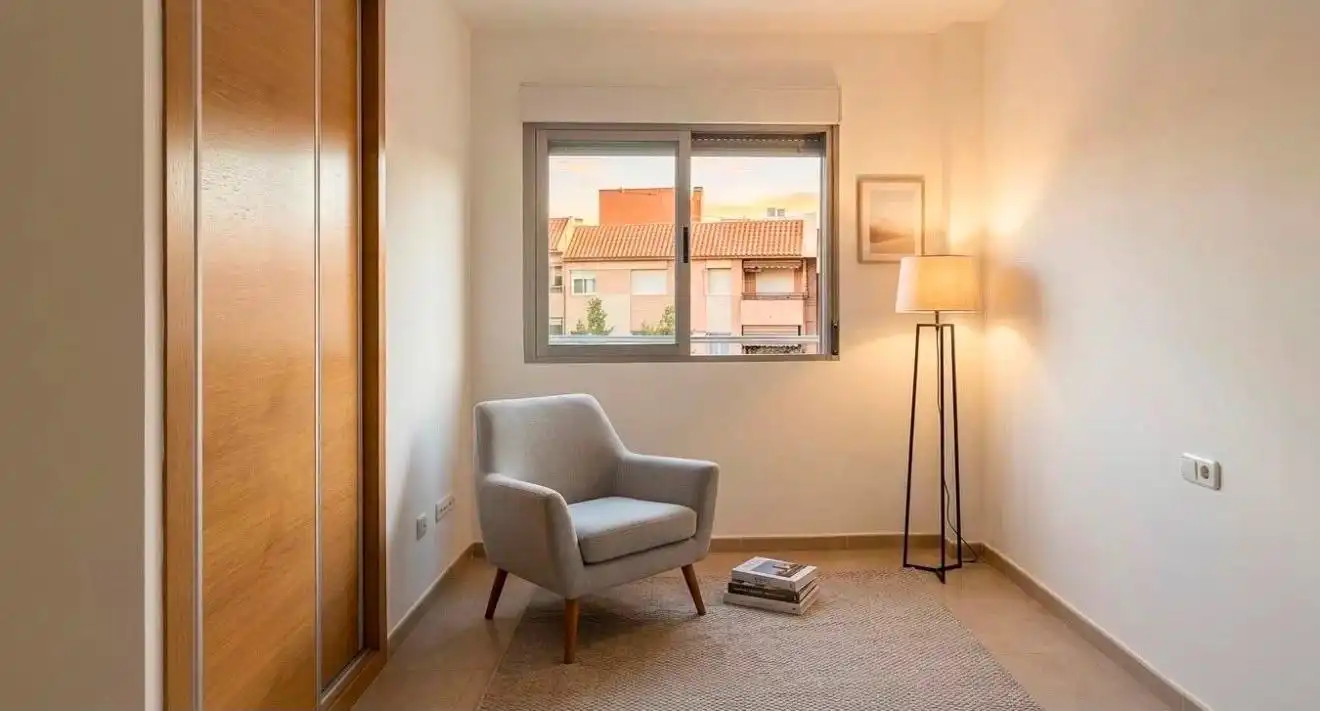 Dormitori de Apartament en venda en Murcia amb Aire condicionat, Jardí privat i Traster