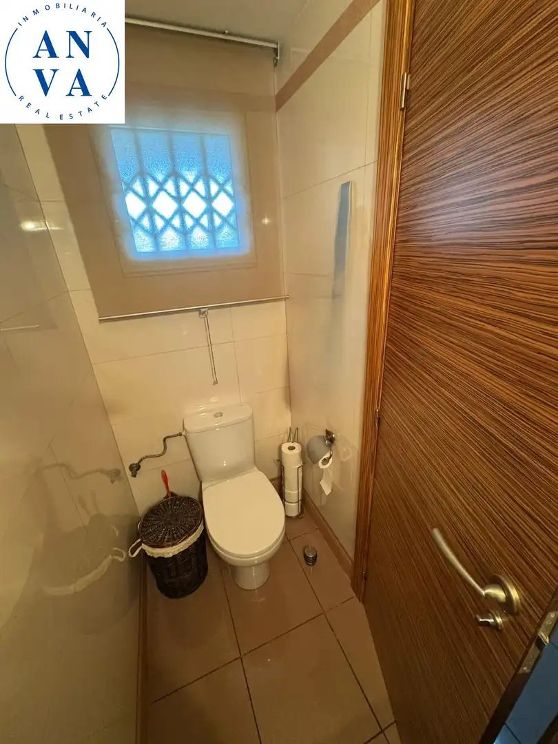 Badezimmer von Haus oder Chalet zum Verkauf in Sant Joan d'Alacant mit Klimaanlage, Privatgarten und Abstellraum