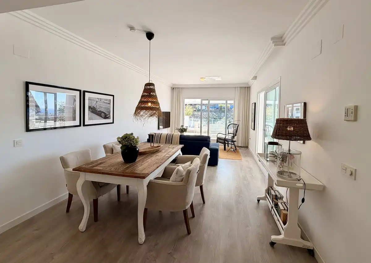 Comedor de Piso en venta en Benahavís con Aire acondicionado y Terraza