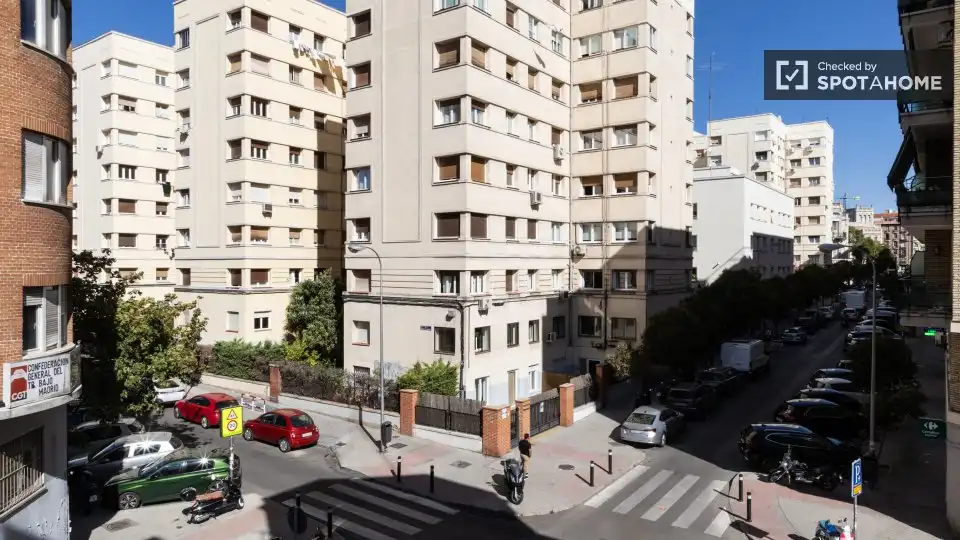 Appartamento con terrazza in affitto a Chamberí, imagen 15