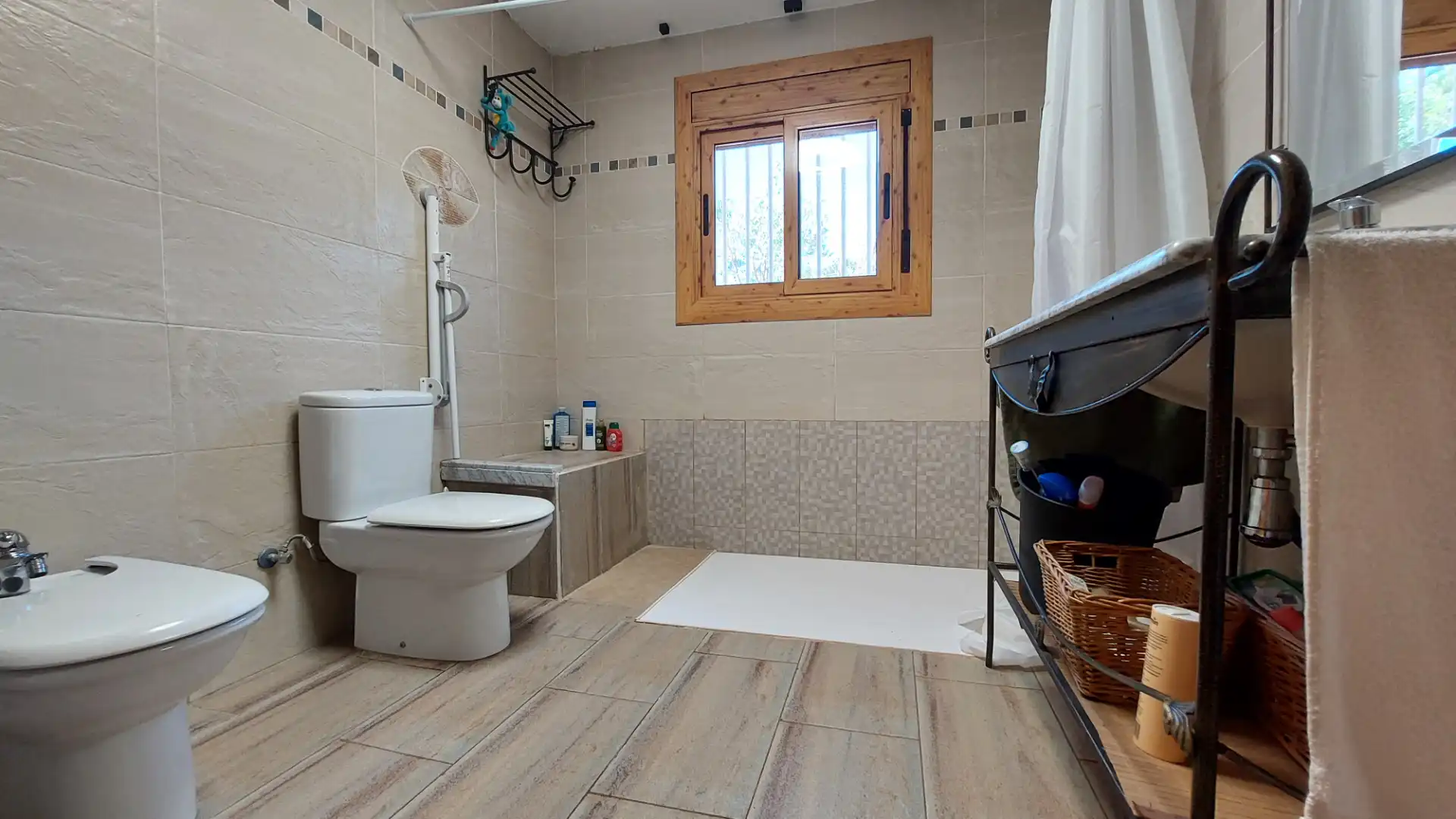 Bany de Casa o xalet en venda en Sant Llorenç Savall amb Calefacció, Jardí privat i Terrassa