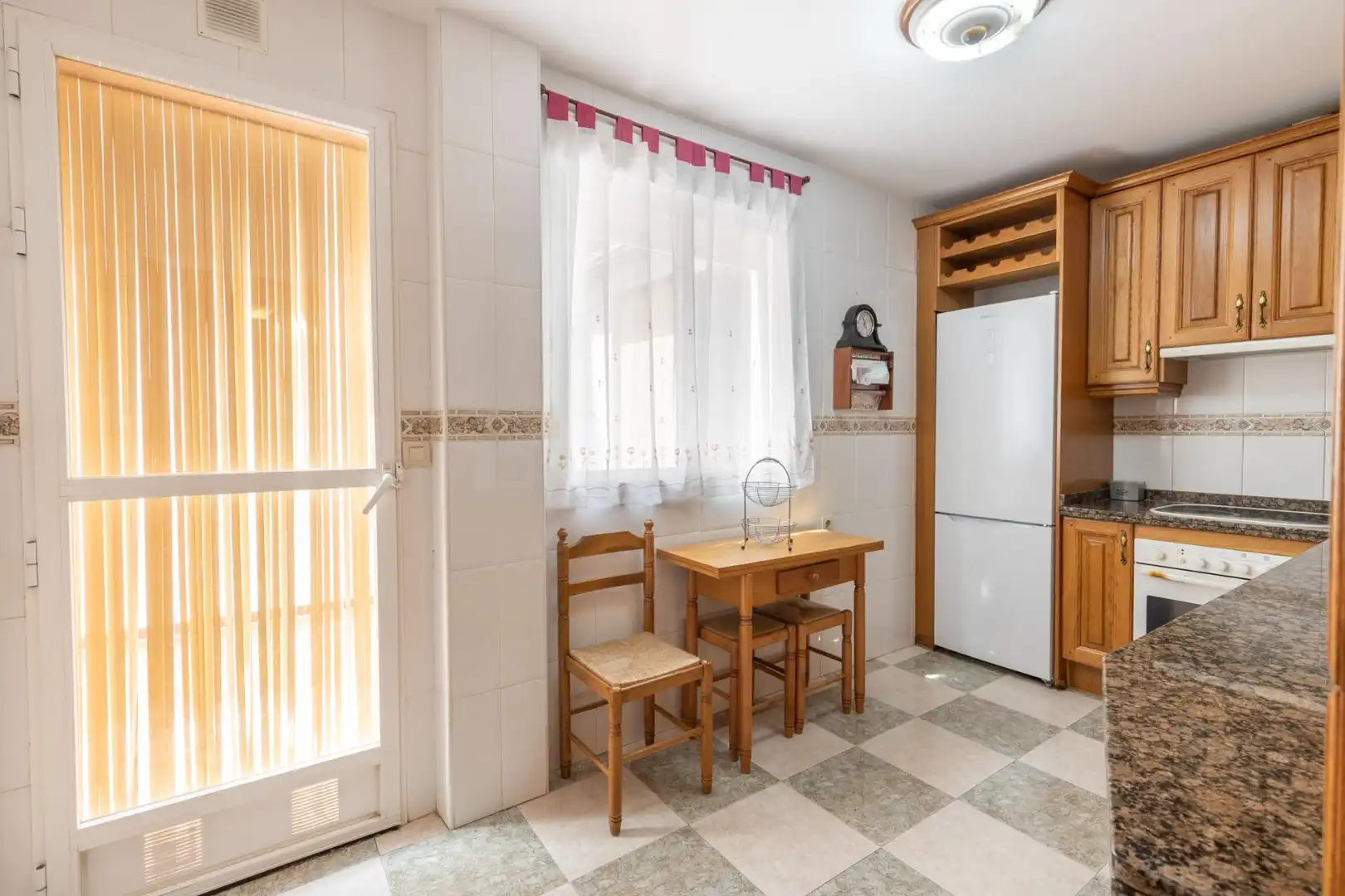 Reihenhaus zum Verkauf in Calle TVAL BLAS DE OTERO 4, imagen 6